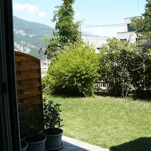 studio-entre-savines-et-embrun-pres-du-lac-de-serreponon.fr-provencehotel.com/